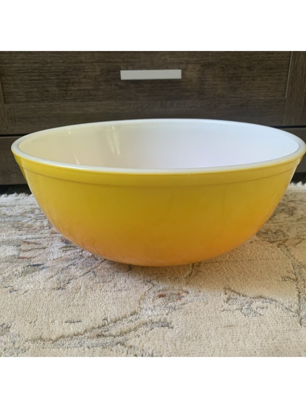 Vintage Pyrex Pineapple Party 404 Yellow Orange Ombre 4 Quart Mixing Bowl RARE!!